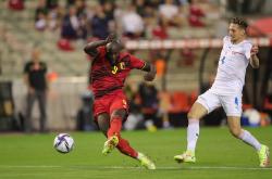 半岛体育网站-捷克主场失利，遭遇小组赛噩梦