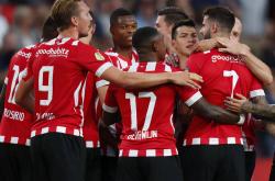 半岛体育下载-阿贾克斯连胜海伦芬，荷甲领跑积分榜