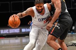 半岛体育网站入口-郝治大战欧文，篮网逆转公牛