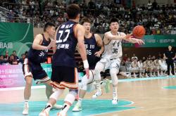 半岛体育平台-主场作战展现实力，球队取得胜利进决赛