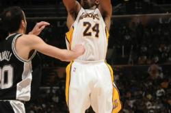 半岛体育视频-包含篮球大赛，梦幻舞台：谁能成就传奇的词条