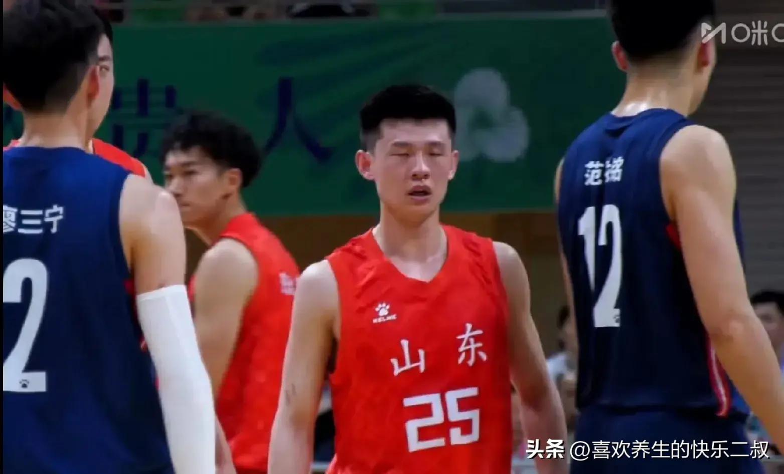 短兵相接，球员实力均衡，比分交替上升下降的简单介绍