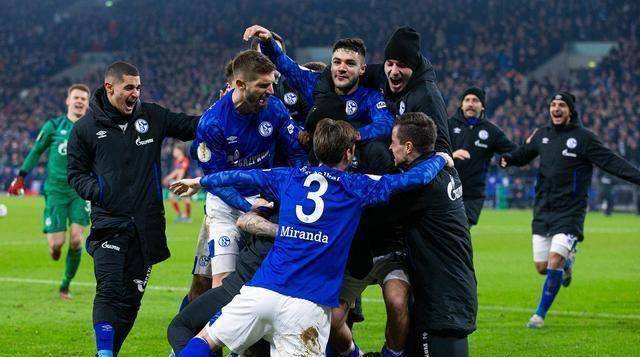 沙尔克战平对手，德甲领先优势缩小