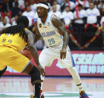 凯-费尔德名将受伤，球队备战受挫的简单介绍