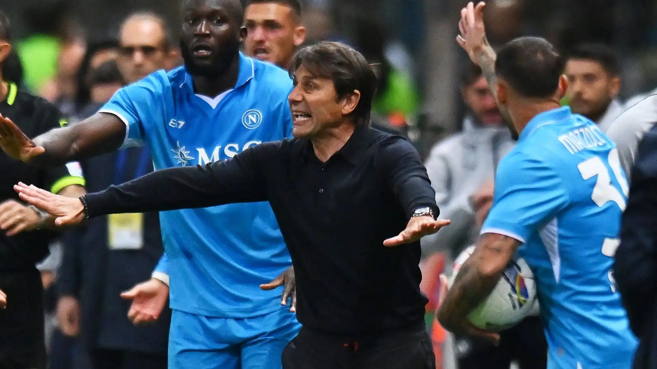 那不勒斯球队在主场爆冷负于卡利亚里的简单介绍