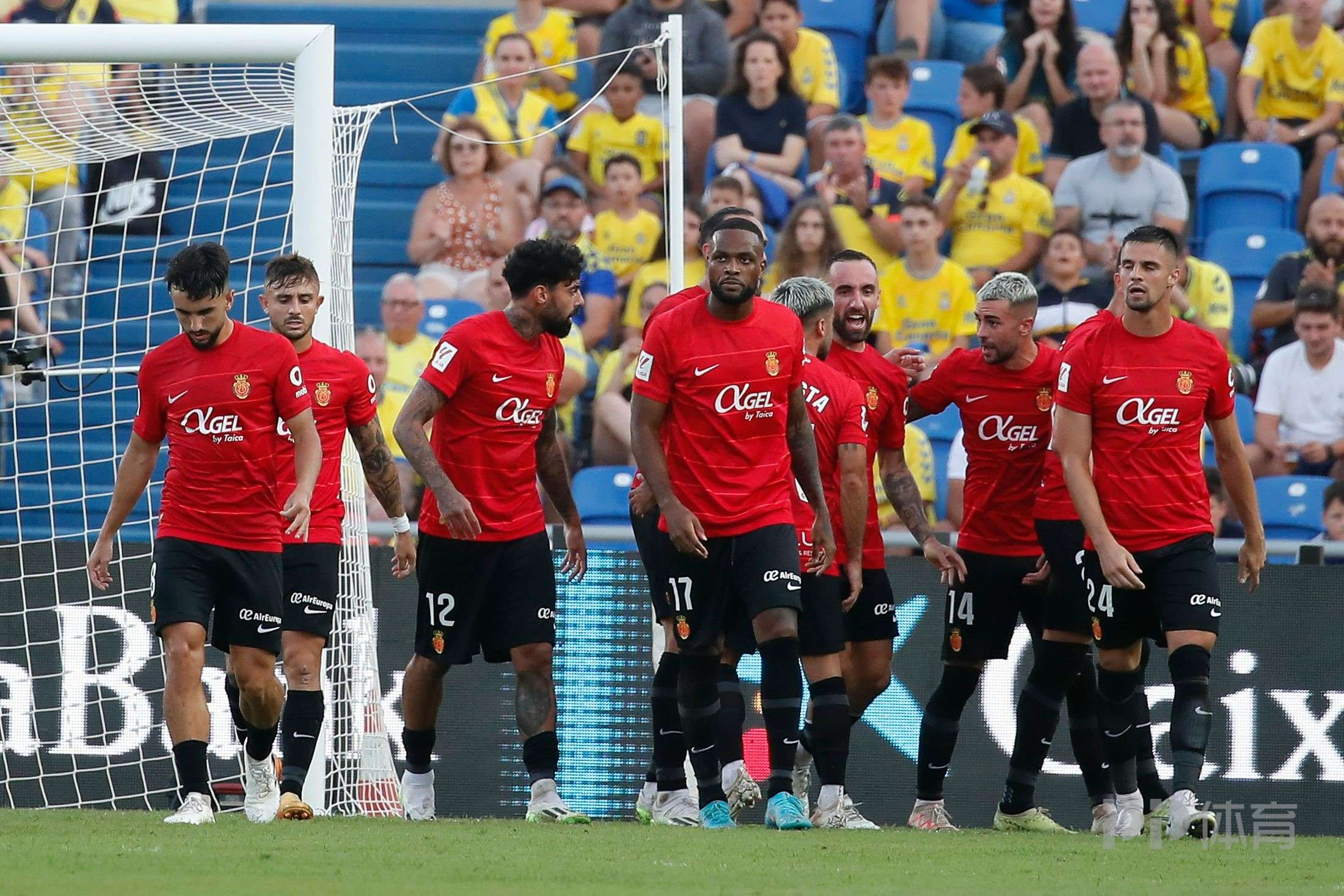 赫塔菲主场被逼平，保持中游位置的简单介绍