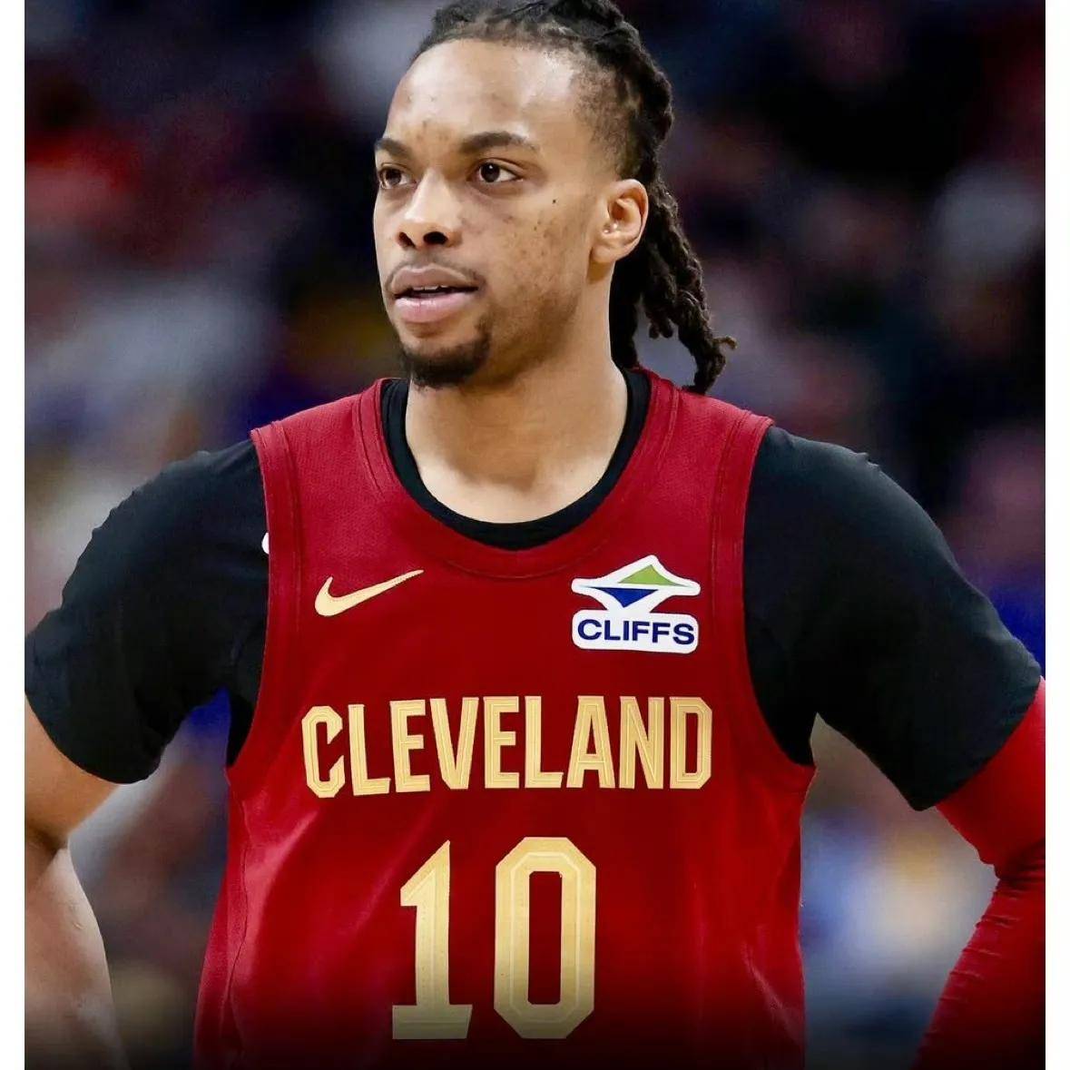 骑士力克猛龙，后者未能守住优势