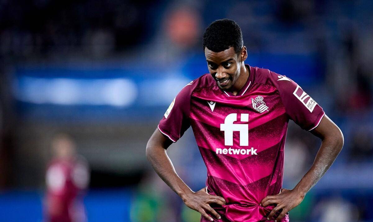 雷恩连续三轮不胜，排名继续下滑的简单介绍