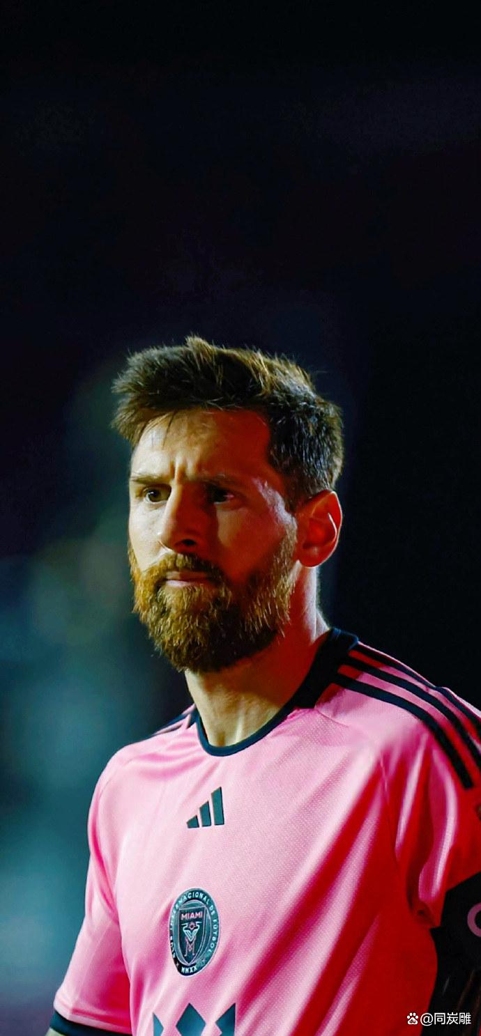 梅西多次破门,为球队贡献关键进球! 梅西多次破门,为球队贡献关键进球!