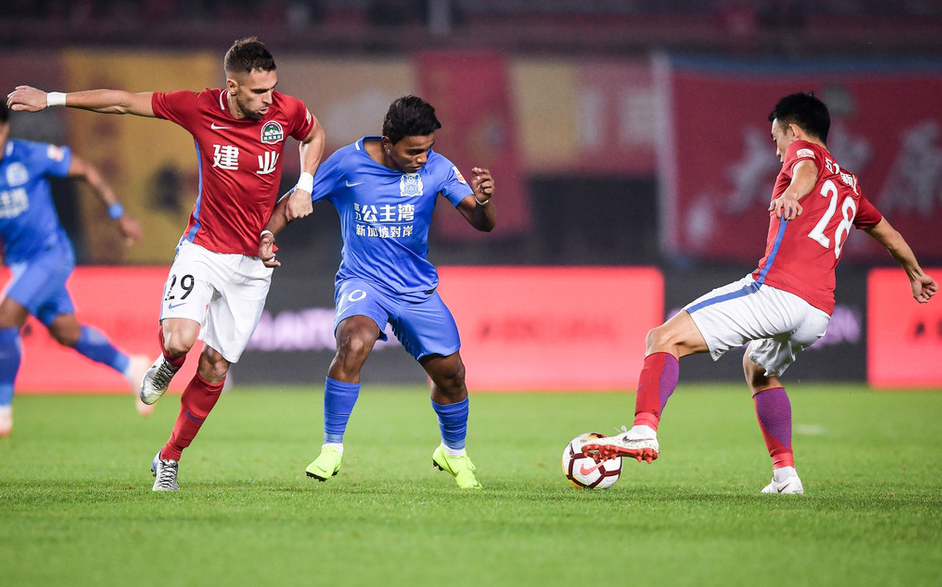 深圳客场不敌建业，保级形势愈发严峻的简单介绍