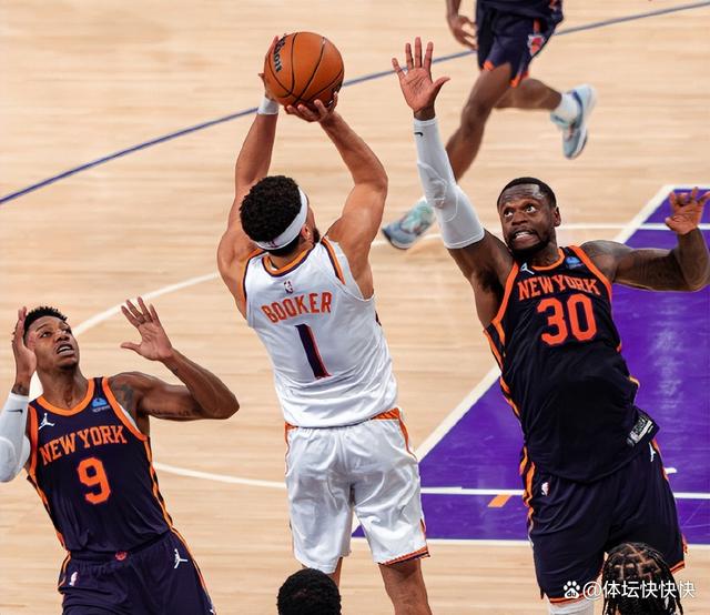 球员在全球篮球大赛中展现飘逸技术