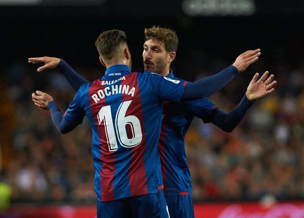 包含奥萨苏纳主场遭遇惨败，反弹之路何在？的词条